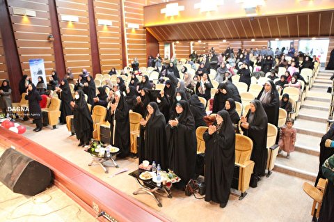 جشن ولادت حضرت زهرا (س) و گرامی‌داشت روز زن در دانشگاه بوعلی‌سینا برگزار شد + گزارش تصویری