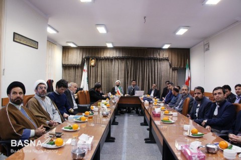 نشست هم اندیشی اساتید با موضوع 