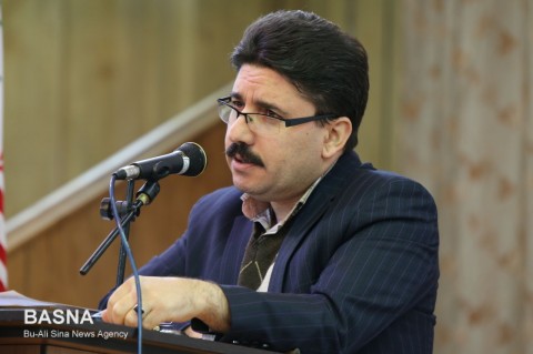 مراقب باشیم گرفتار برتری طلبی قومی نشویم/ زبان، عنصر مقوم فرهنگ است