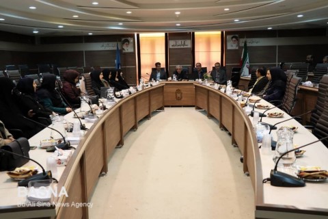 از کتابداران دانشگاه بوعلی سینا تجلیل شد + گزارش تصویری