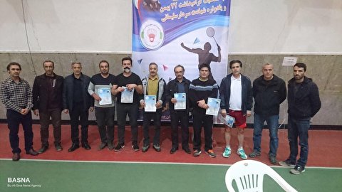 دکتر اصغر سیف بر سکوی دوم مسابقات استانی بدمینتون 
