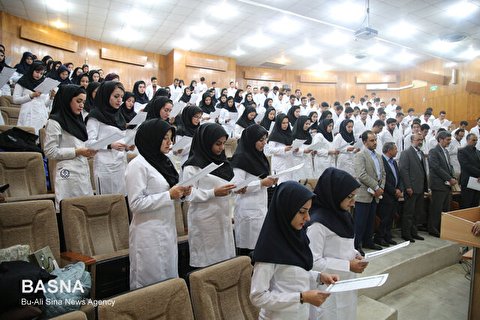 پذیرش بدون کنکور در رشته‌های علوم پزشکی به هیچ وجه صحت ندارد/ با شایعه سازان برخورد می‌شود