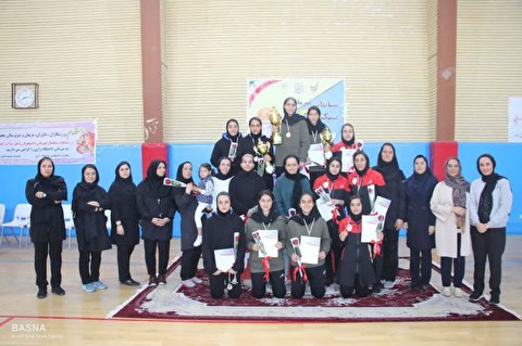 تیم بسکتبال ۳ نفره دانشگاه بوعلی‌سینا بر جایگاه سوم مسابقات قهرمانی دانشجویان دختر دانشگاه‌های کشور ایستاد