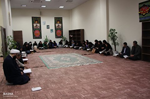 محفل انس با قرآن کریم در مجتمع آموزش عالی نهاوند برگزار شد + گزارش تصویری
