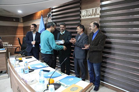 دست‌اندرکاران برگزاری هفته پژوهش و فناوری مورد تقدیر قرار گرفتند + گزارش تصویری