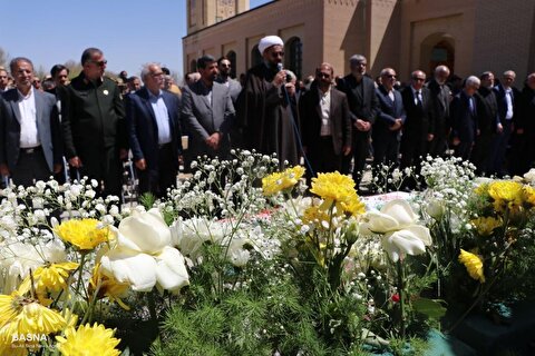 اقامه نماز بر پیکر «مرحوم دکتر اکبر اعتماد» به امامت آیت‌الله شعبانی در دانشگاه بوعلی‌سینا برگزار شد + گزارش تصویری