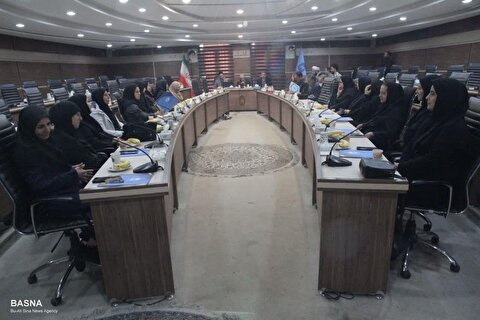 رئیس دانشگاه بوعلی‌سینا از کتابداران تجلیل کرد + گزارش تصویری