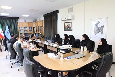 نشست صمیمی رئیس دانشگاه با خبرنگاران خبرگزاری بسنا برگزار شد