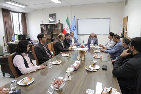 نشست معاونت توسعه مدیریت و پشتیبانی دانشگاه بوعلی‌سینا با شورای صنفی کارکنان برگزار شد + گزارش تصویری