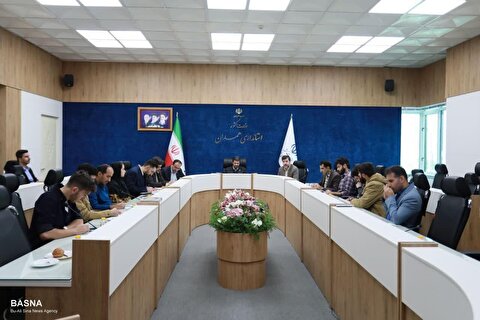 نشست استاندار همدان با تشکل‌های دانشجویی دانشگاه بوعلی‌سینا برگزار شد + گزارش تصویری